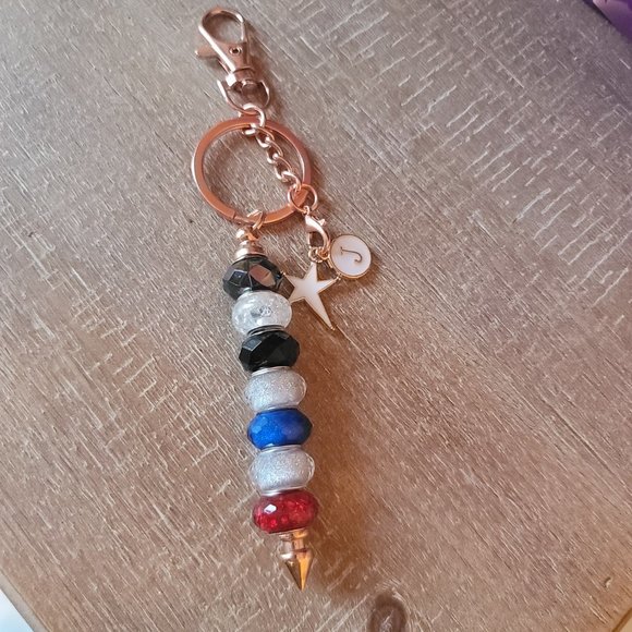 Beaded Handcrafted Initial "J" Keychain with charms - Picture 3 of 4